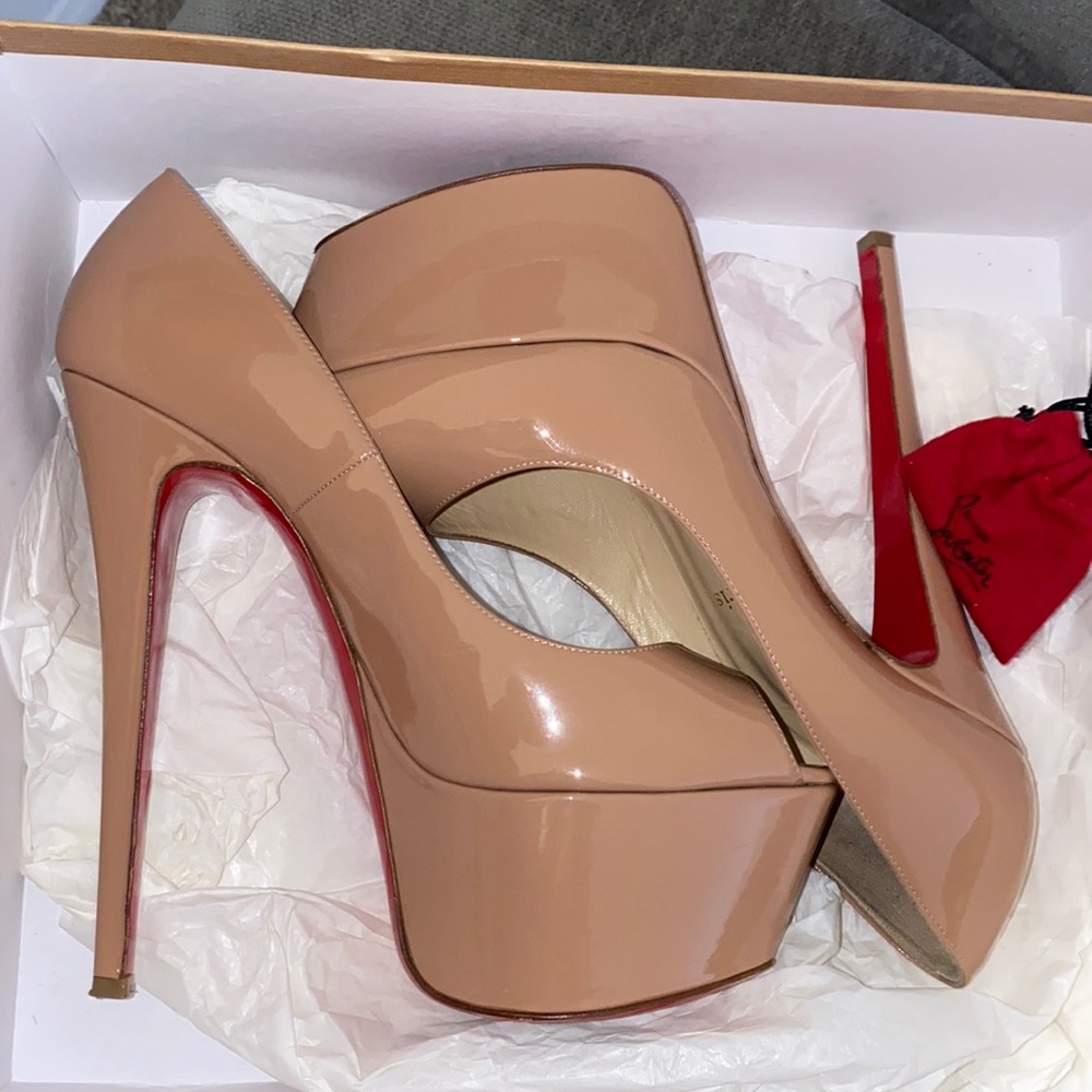 Christian Louboutin Jamie 160 Patent size 39